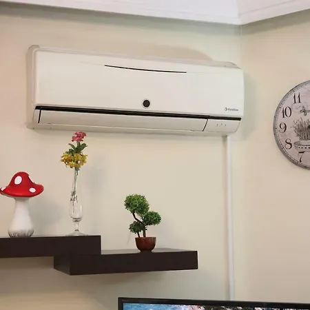 Cozy/comfortable Flat 50 Sq Flat, 15' From City's Centre. Great Vfm! Апартаменты *